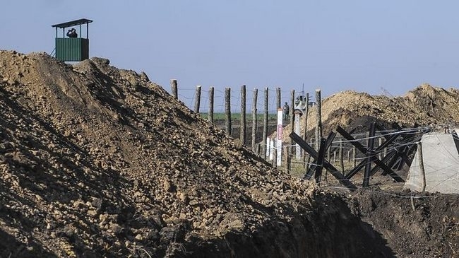 Военная прокуратура начала расследовать присвоение 7 млн грн при строительстве фортификационных сооружений в Донецкой области. 