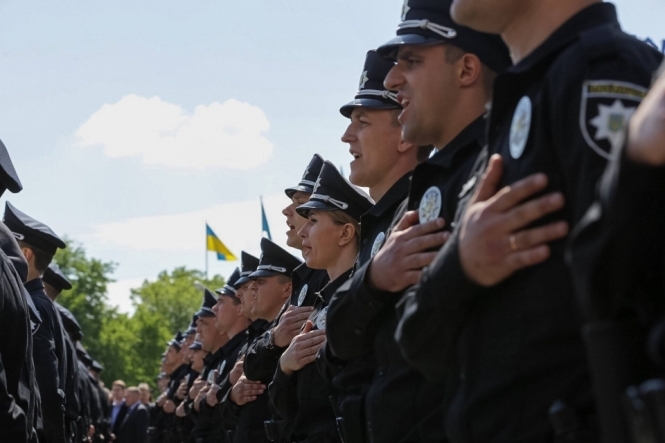 В четверг, 19 мая, в Кривом Роге Днепропетровской области приняли присягу 474 патрульных полицейских. 