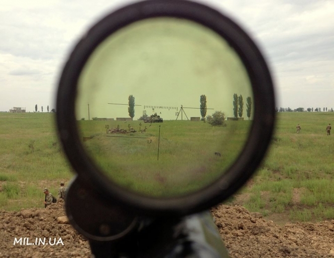 Боевики обстреляли позиции контрольного поста "Майорск" в Донецкой области, обстрел вели с оккупированной террористами Горловки. 