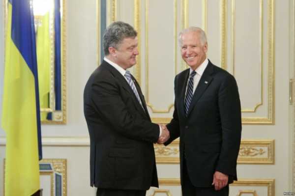Президент Петр Порошенко и вице-президент США Джозеф Байден обсудили важность предоставления в ближайшее время Украине транша МВФ и американских кредитных гарантий. 