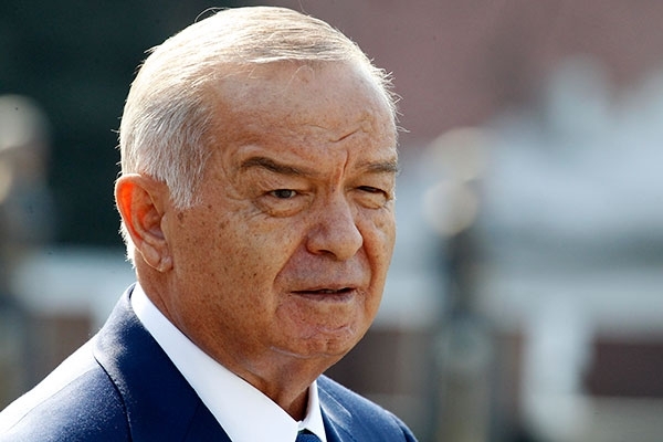 Национальное телевидение Узбекистана передало поздравление президента Узбекистана Ислама Каримова в связи с 25-й годовщиной независимости страны в среду в вечерних новостях. 
