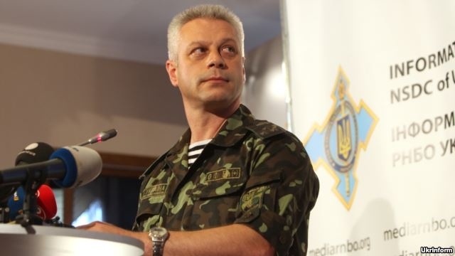 За сутки в зоне проведения антитеррористической операции на Донбассе получили ранения восемь военнослужащих. 