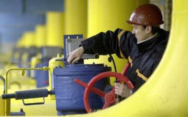 Украина решила закачать в подземные хранилища 17 млрд куб м газа в начале отопительного сезона. 