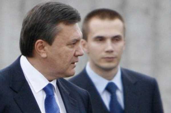 Международный инвестиционный банк заблокировал 312,5 млн гривен, принадлежащих сыну экс-президента Украины Александру Януковичу. 