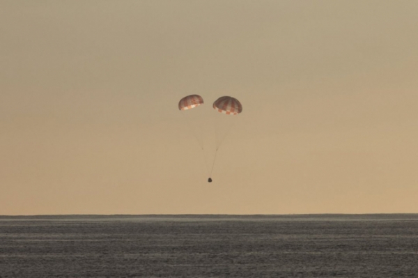 Корабль Dragon компании SpaceX доставил на Землю с Международной космической станции около 2,5 т отработанных материалов и результаты научных экспериментов. 