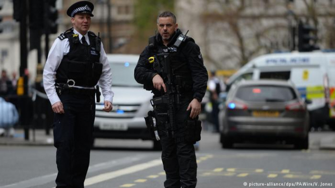 В ближайшее время исламисты планируют осуществить в Лондоне два теракта, утверждают в местной полиции. 