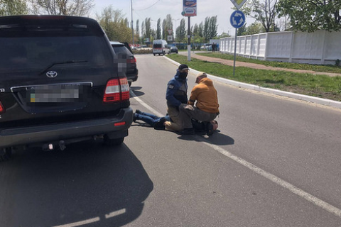 Служба безопасности Украины (СБУ) в Киеве задержала на взятке начальника одного из отделов управления Госпогранслужбы в Житомирской области. 