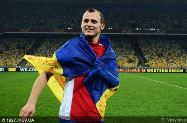 Нападающий испанского "Бетиса" и сборной Украины Роман Зозуля стал членом Исполкома Федерации футбола Украины (ФФУ). 