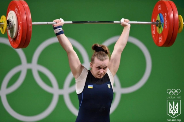 Украинская тяжелоатлетка Ирина Деха (75 кг) получила малую золотую медаль на чемпионате Европы. 