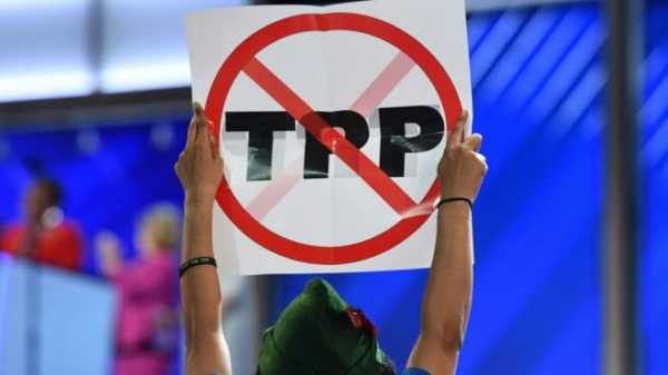 Министры торговли 11 стран-участниц транстихоокеанский партнерства (ТТП) на встрече в Ханое пообещали возродить соглашение и продлить ее работу без США. 