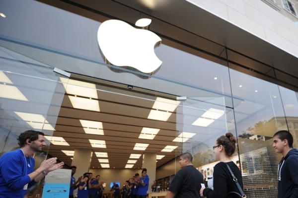 Корпорация Apple начала рассылку приглашений на свою презентацию 12 сентября. На нем ожидается анонс нового iPhone 