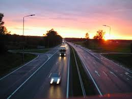 Министерство инфраструктуры совместно со Всемирным банком изучает возможность строительства скоростной дороги между Львовом и Дубно (Тернопольская область), которая является частью дороги международного значения М-06 