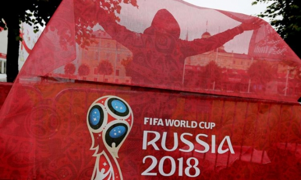 На чемпионат мира по футболу 2018 года, который пройдет летом в России, через сутки после восстановления продаж раскуплено почти 160 тыс. билетов (98% от квоты). 