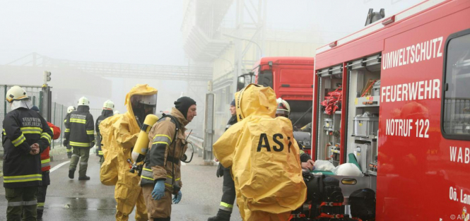 Около 40 человек пострадали в результате утечки химических веществ на заводе по производству крахмала в Австрии. 