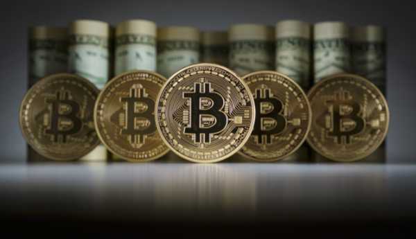 Bitcoin по объему денежной массы превзошел рубль, фунт и южнокорейский вон и стал шестой валютой мира по капитализации. 