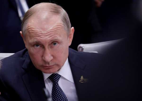 Президент России Владимир Путин назвал так называемый "кремлевский отчет" США "недружественным актом". 