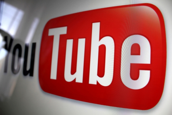 Компания YouTube обозначать видео СМИ, получающих государственное финансирование. 