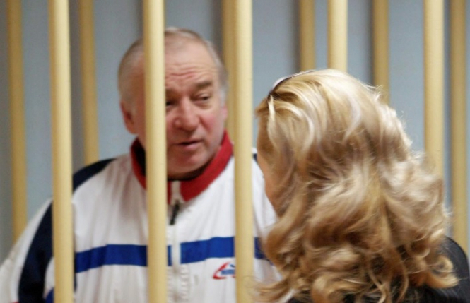 Бывший российский шпион Сергей Скрипаль и его дочь не смогут полностью выздороветь, если их отравили нервно-паралитическим веществом "Новичок". 