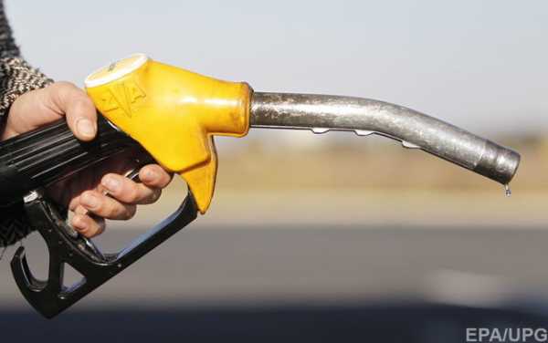 В период с 15 по 16 марта розничные цены на бензины и дизельное топливо продолжили снижение. 