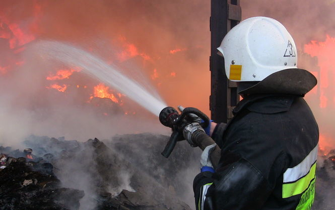 В селе Большие Пузырьки Хмельницкой области произошел пожар в здании школы. 