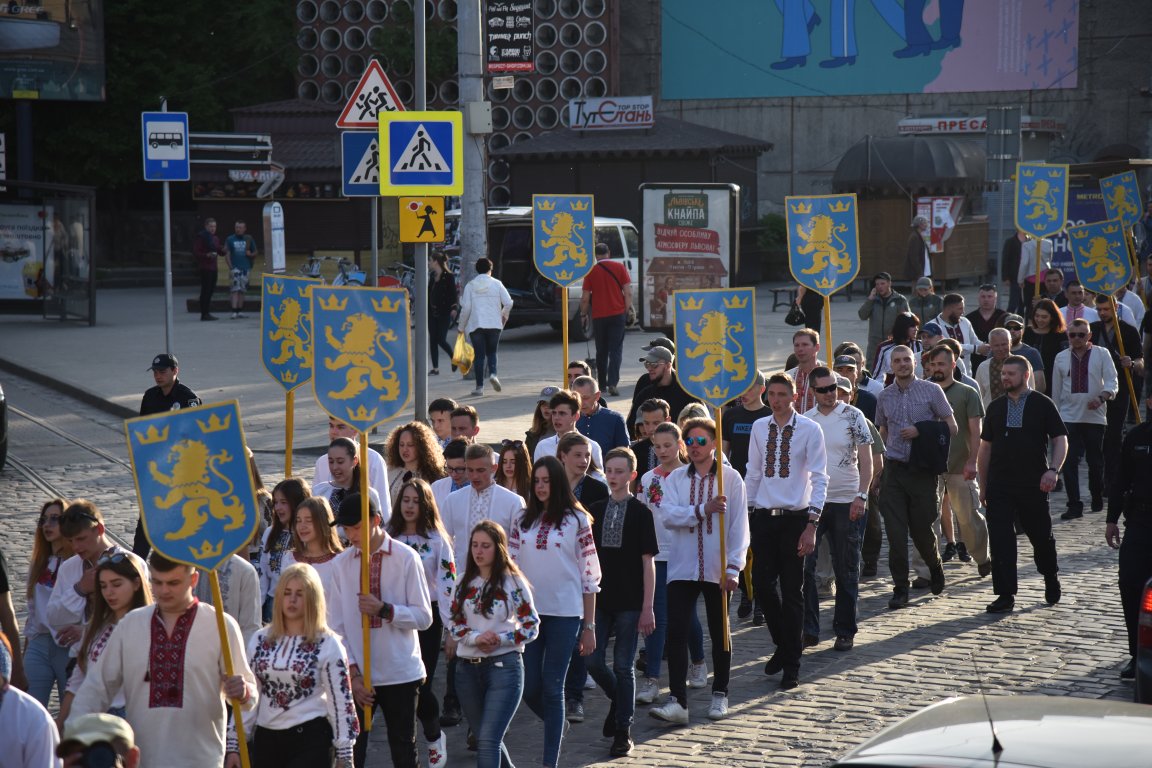 Во Львове в субботу, 28 апреля, состоялся марш к 75-й годовщине основания дивизии "Галичина". 