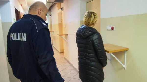 В Польше под Варшавой полиция задержала супружескую пару из Украины, которую подозревают в кражах и сбыте украденных вещей хозяев, в которых они работали. 