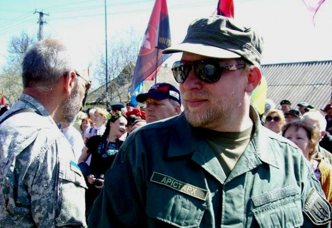 Участник антитеррористической операции на Донбассе Алексей Цимбалюк назвал себя исполнителем "убийства" российского журналиста Аркадия Бабченко, инсценированного СБУ. 