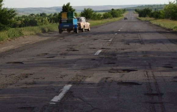 По качеству дорог Украины в международном рейтинге оказалась на 130-м месте из 137-ми. 
