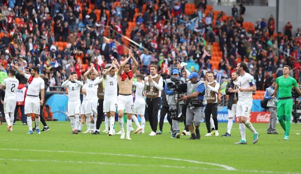 Сборная Уругвая с победы начала Чемпионат мира по футболу, который проходит в России. 