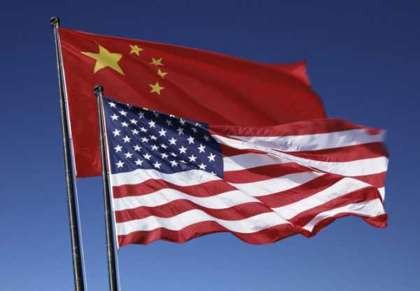 Китай дополнительно введет 25-процентные пошлины на 659 наименований товаров из США общей стоимостью 50 млрд долларов (43 млрд евро) в ответ на решение президента США Дональда Трампа ввести пошлину на товары из Китая. 