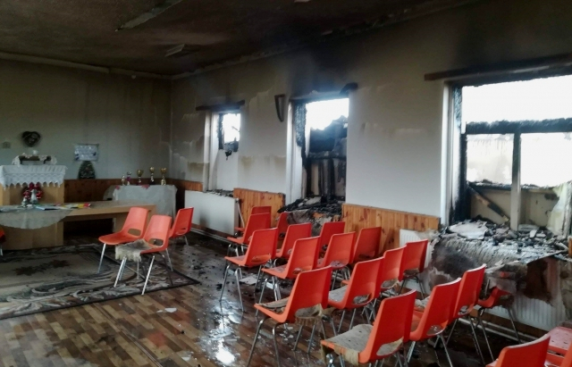 В поселке Большая Добронь вблизи Ужгорода сгорел цыганский детский сад. По информации спасателей, в результате пожара никто не пострадал. 