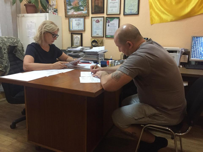 
Арестованные в Украине россияне Александр Саттаров и Фарух Камалов просят российские власти обменять их на украинских политзаключенных. 