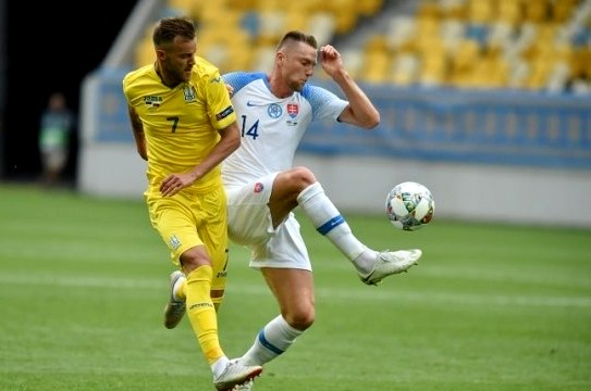Национальная сборная Украины по футболу победила команду Словакии со счетом 1: 0 во втором туре вновь турнира Лига наций УЕФА. 