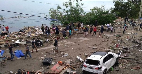 Число погибших в результате землетрясения и цунами на индонезийском острове Сулавеси возросло до 832 человек. 