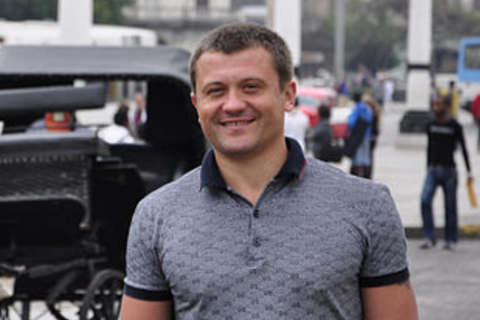 По информации активиста и бывшего журналиста расследователя Дмитрия Гнапа, в Николаевской области из следственного изолятора тайно выпустили криминального авторитета Михаила Титова по кличке "Мультик", задержанный в прошлом году. 