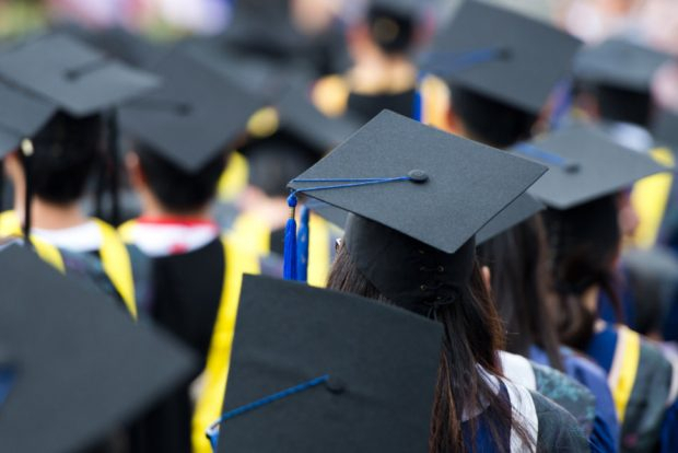 
Верховная Рада Украины поддержала повышение именных стипендий парламента для студентов высших учебных заведений 2019 года. 