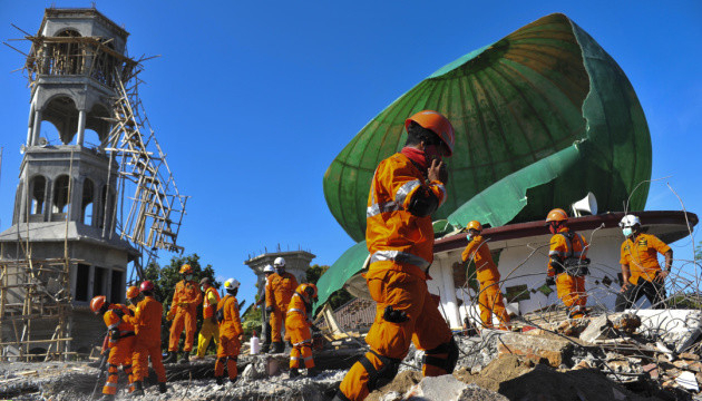 В индонезийской провинции Папуа произошло землетрясение магнитудой 6,1 - обошлось без жертв и материального ущерба. 