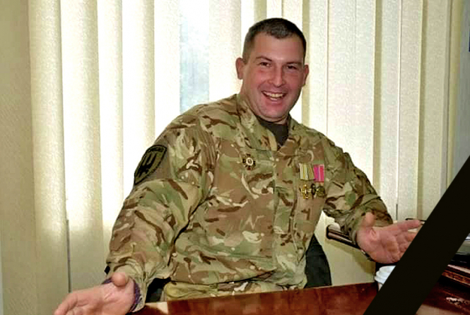 В зоне боевых действий на Донбассе 15 декабря погиб младший лейтенант Национальной гвардии Денис Лошкарев. 