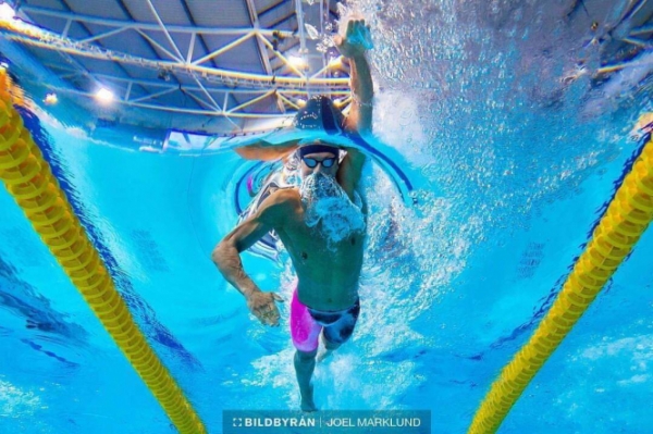 
Украинский пловец Михаил Романчук получил золотую медаль на Чемпионате мира на "короткой воде" в китайском городе Ханчжоу. 