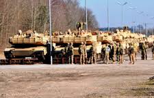 В Польшу заехала колонна танков и БТРов из США