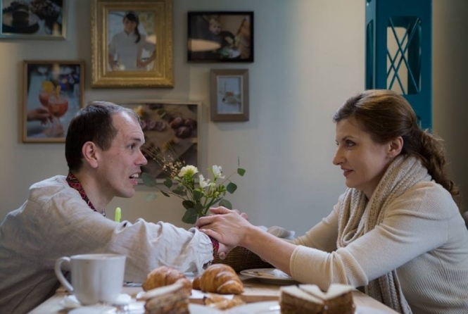 23 февраля жена Президента Украины Марина Порошенко встретилась с больным ДЦП Романом Кисляком, которого выгнали из львовского ресторана. 
