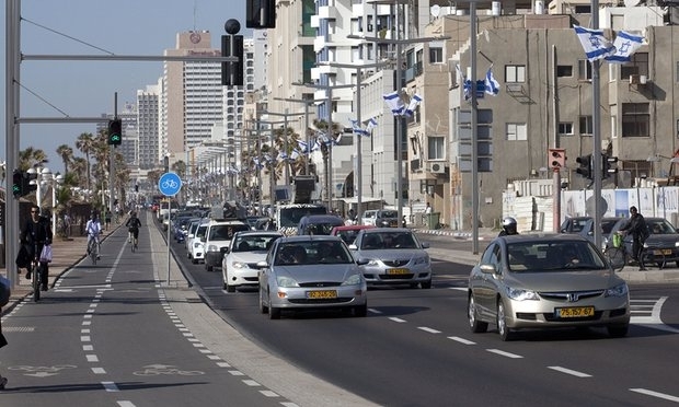 В Израиле полицейские так изменили настройки камер, которые фиксируют нарушения скоростного режима, что они начали выписывать штрафы только в случае превышения скорости до 250 км в час. 