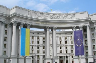 МИД: Украина призывает международное сообщество давить на РФ, пока Донбасс и Крым не будут деоккупированы 