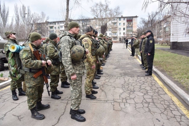 В Авдеевку будет направлен сводный отряд сотрудников полиции областного главка ЧП из числа уголовной полиции и превентивной деятельности. 