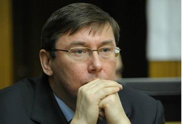 Луценко: Когда премьер теряет доверие, он должен подавать в отставку  