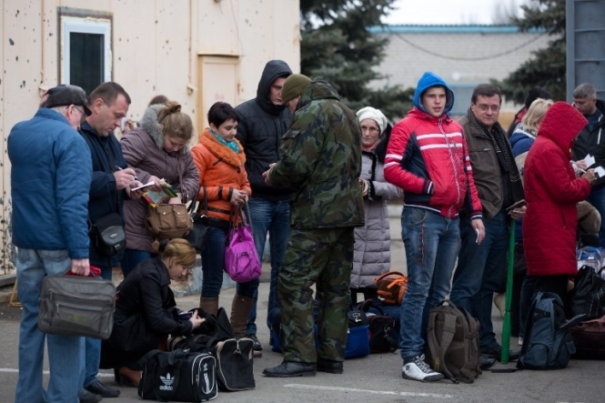 В Украине 60-70% внутренне перемещенных лиц с оккупированных территорий Донбасса и Крыма составляют именно женщины, тогда как в Европе большинство мигрантов - мужчины. 