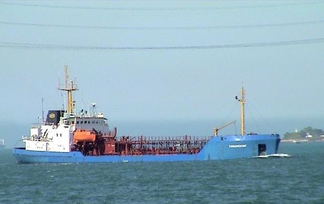 Административный общественный суд Азиатской части Стамбула признал право собственности на рыболовецкое судно "Таманский", которое приписано к госпредприятию "Керченский морской рыбный порт", за Украиной, а не Россией. 