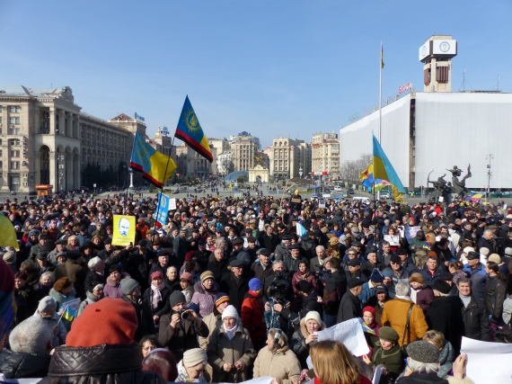 
    На митинг "FreeSavchenko" пришло около тысячи киевлян32 