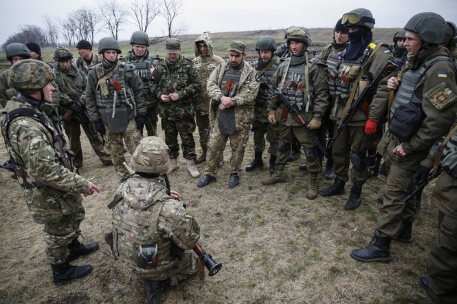 С целью поощрения граждан РФ к участию в боевых действиях, а также последующей их ассимиляции и легализации на временно оккупированных территориях Донбасса, самопровозглашенная "власть" так называемой "ДНР" перераспределяет конфискованное жилье украинских граждан в пользу российских военных и наемников. 