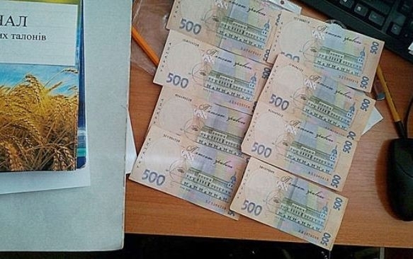 В одном из университетов Львова от студентов требовали деньги за сдачу экзаменов. 
